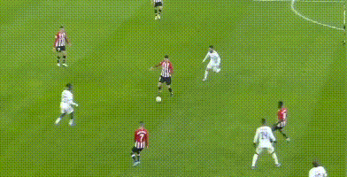 詹姆斯球队单场两人同砍35+，首次他不是其中之一