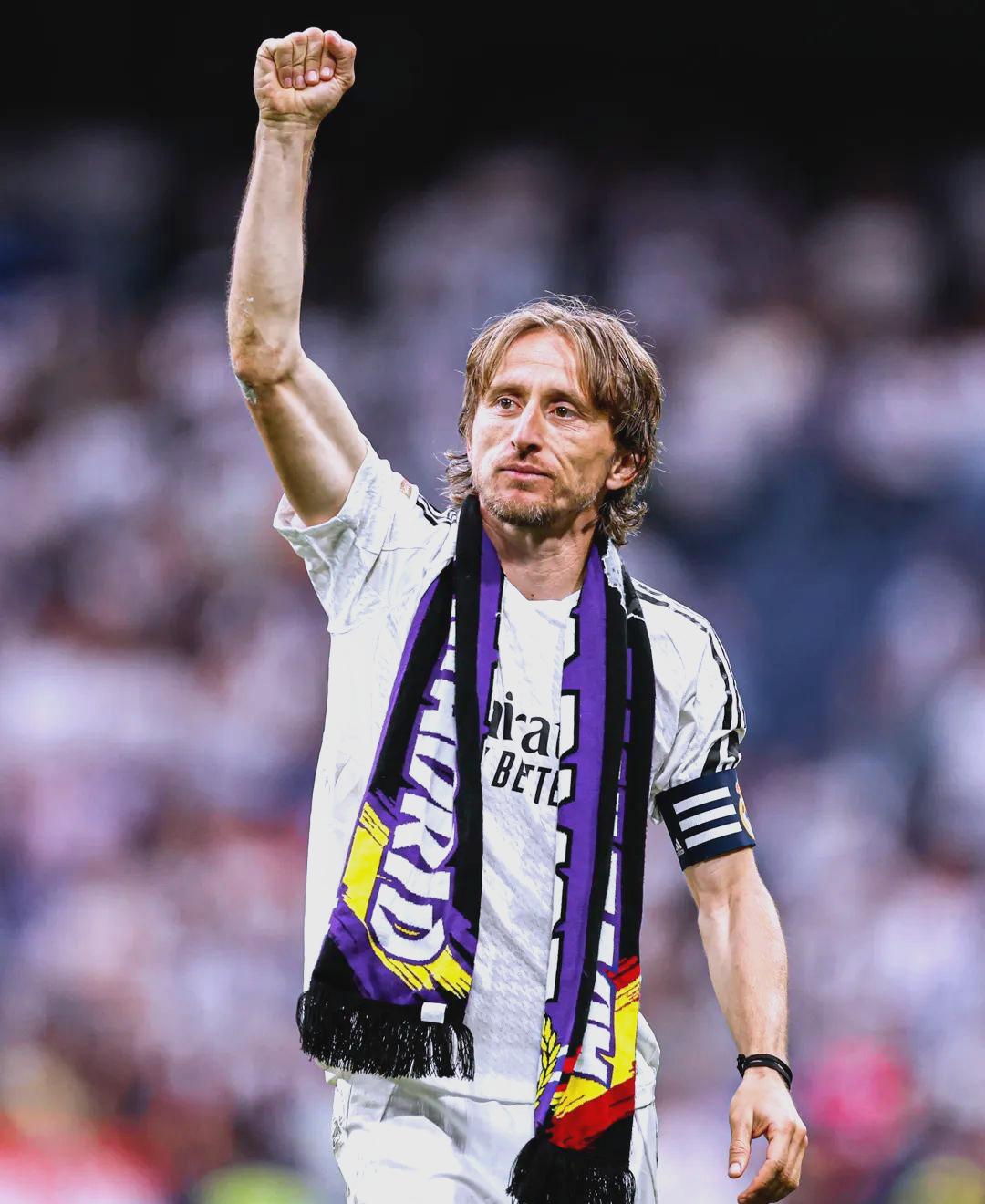 马塞利诺：黄潜纸面实力比帕福斯强，但这并不能保证球队赢球